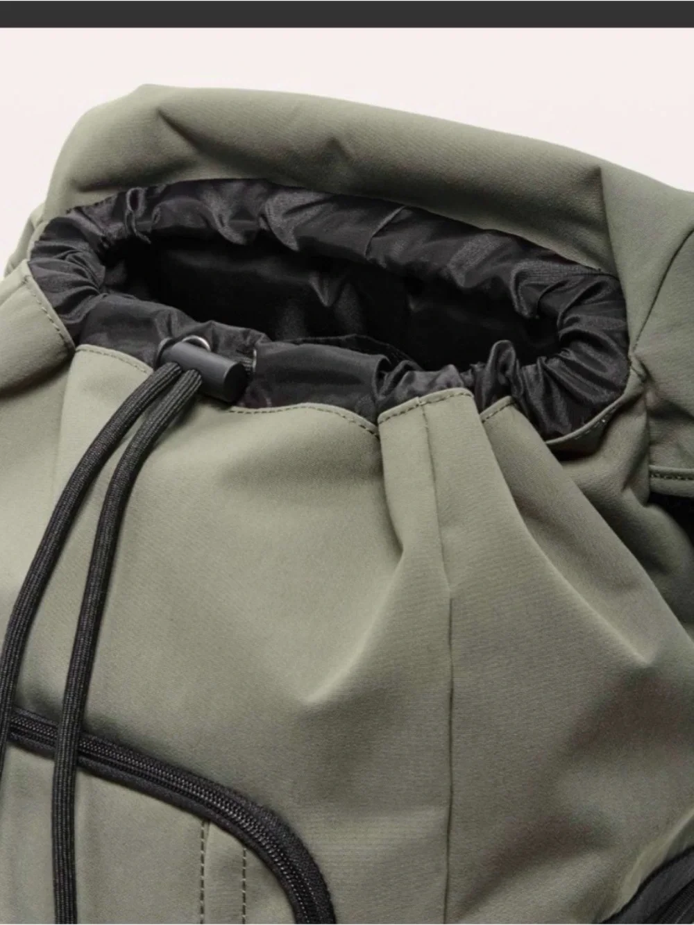 Men's Lululemon Command the day 24L Top-Flap Backpack in Sage Gray